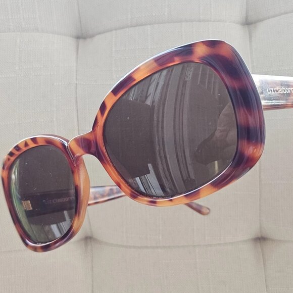 Vintage Liz Claiborne Women Sunglasses Brown Tortoise Big Face Eye Wear Shades - Picture 2 of 12